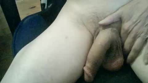 Snapshot of hellobaby069 chatting on 5, 2, 2026 hellobaby069 online show from 5, 2, 2026