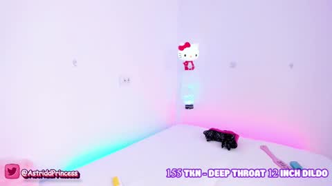 helloiamastrid online show from 12, 2, 2025