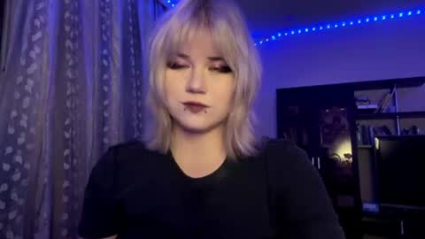 Snapshot of hellokinki chatting on 10, 7, 2026 hellokinki online show from 10, 7, 2026