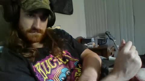 Snapshot of hellothereimcoolyo chatting on 15, 9, 2025 longhairbeardedguy online show from 15, 9, 2025