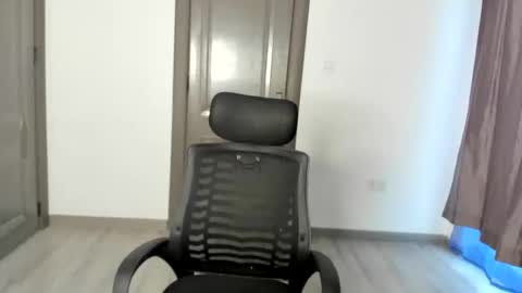 Sandy online show from 10, 11, 2025