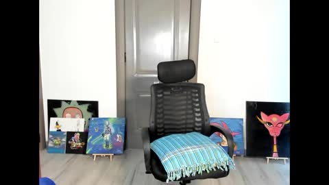 Sandy online show from 12, 4, 2026