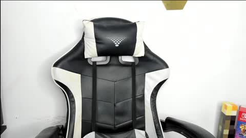 heluehorny13 online show from 29, 12, 2024