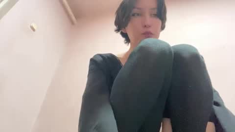 Snapshot of hencamx chatting on 8, 2, 2025 Eva online show from 8, 2, 2025