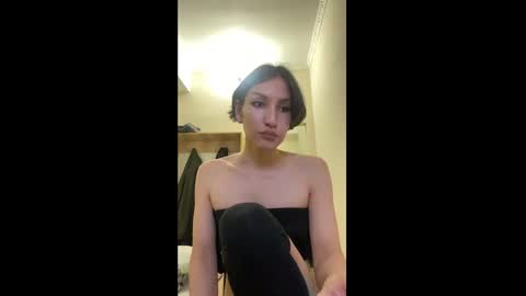 Snapshot of hencamx chatting on 25, 2, 2025 Eva online show from 25, 2, 2025