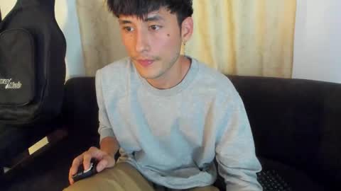 henrik_senn online show from 12, 10, 2025