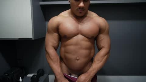 Snapshot of henrimusclee chatting on 24, 5, 2026 Henri online show from 24, 5, 2026