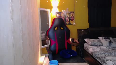 Snapshot of hera_divine chatting on 19, 1, 2025 HERA online show from 19, 1, 2025