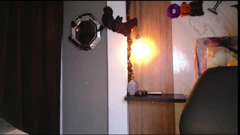 Snapshot of hera_divine chatting on 20, 10, 2025 HERA online show from 20, 10, 2025