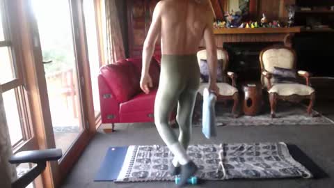 herakiss online show from 4, 12, 2025