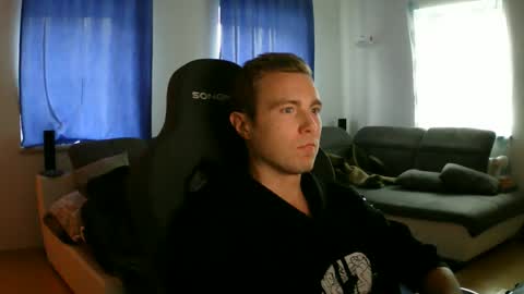 John Pearl online show from 25, 3, 2026