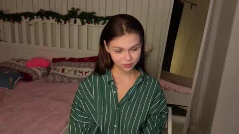 Nicole online show from 9, 3, 2026