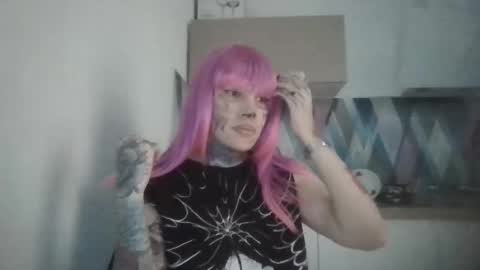 Snapshot of hermosa666 chatting on 22, 12, 2025 SatanGirl online show from 22, 12, 2025