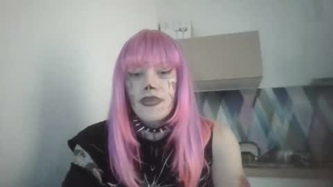 Snapshot of hermosa666 chatting on 23, 12, 2025 SatanGirl online show from 23, 12, 2025