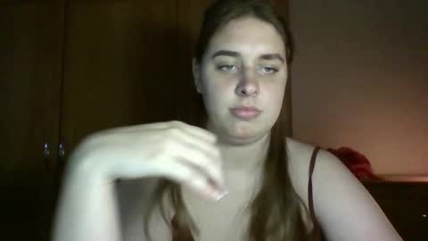 hess_luna_ online show from 25, 9, 2025