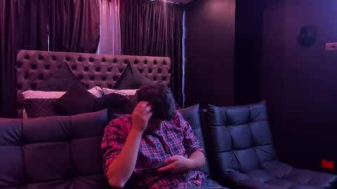 heteros men online show from 16, 1, 2026