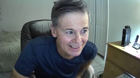 Snapshot of hewes1 chatting on 14, 1, 2025 hewes1 online show from 14, 1, 2025