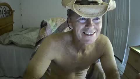 Snapshot of hewes1 chatting on 11, 2, 2025 hewes1 online show from 11, 2, 2025