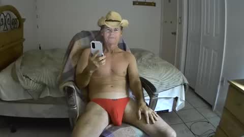 Snapshot of hewes1 chatting on 18, 2, 2025 hewes1 online show from 18, 2, 2025
