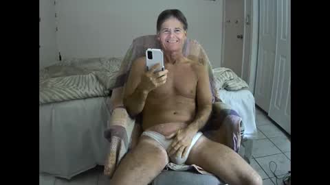 Snapshot of hewes1 chatting on 7, 3, 2025 hewes1 online show from 7, 3, 2025