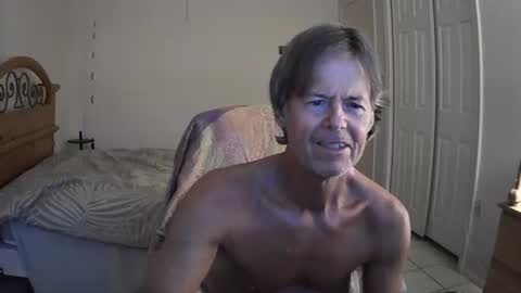 Snapshot of hewes1 chatting on 8, 4, 2026 hewes1 online show from 8, 4, 2026