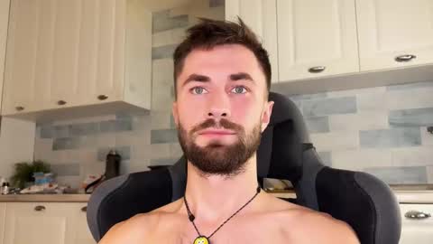 Snapshot of hey_arnold chatting on 15, 11, 2025 Arnold online show from 15, 11, 2025