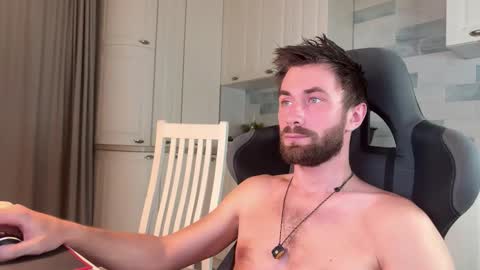 Arnold online show from 25, 2, 2026