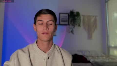 hey_cesard online show from 4, 12, 2024