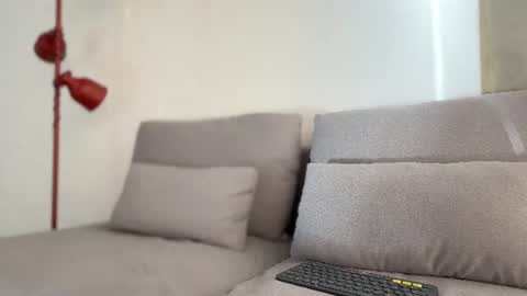 Snapshot of hey_cesard chatting on 12, 6, 2026 hey_cesard online show from 12, 6, 2026