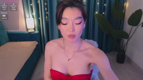 Snapshot of hey_herbal chatting on 1, 2, 2025 Audrey online show from 1, 2, 2025