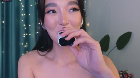 Snapshot of hey_herbal chatting on 4, 2, 2025 Audrey online show from 4, 2, 2025