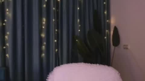 Snapshot of hey_herbal chatting on 6, 3, 2025 Audrey online show from 6, 3, 2025