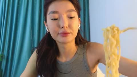 Snapshot of hey_herbal chatting on 10, 11, 2025 Audrey online show from 10, 11, 2025