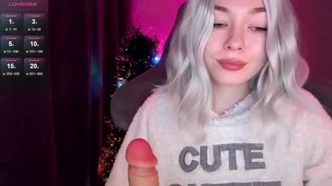 Snapshot of hey_nora_ chatting on 24, 1, 2025 Nora online show from 24, 1, 2025