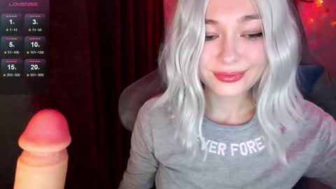 Snapshot of hey_nora_ chatting on 5, 11, 2025 Nora online show from 5, 11, 2025