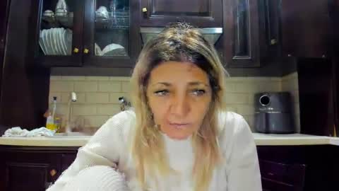 Heyheygrey online show from 25, 1, 2025