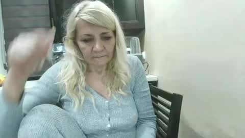 Snapshot of heyheygrey chatting on 25, 6, 2026 Heyheygrey online show from 25, 6, 2026