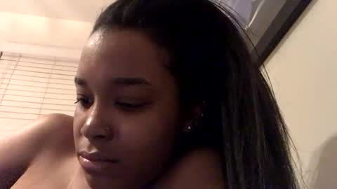 Snapshot of heyyou301990 chatting on 23, 11, 2025 heyyou301990 online show from 23, 11, 2025