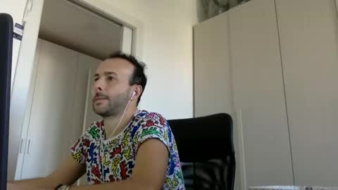 Snapshot of hhombre chatting on 3, 11, 2025 hhombre online show from 3, 11, 2025