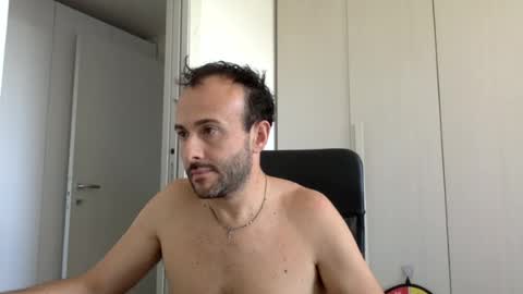 hhombre online show from 2, 7, 2026