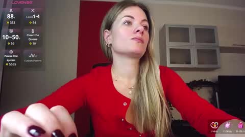 Lina online show from 12, 11, 2025