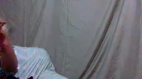 hi_there99 online show from 13, 10, 2025