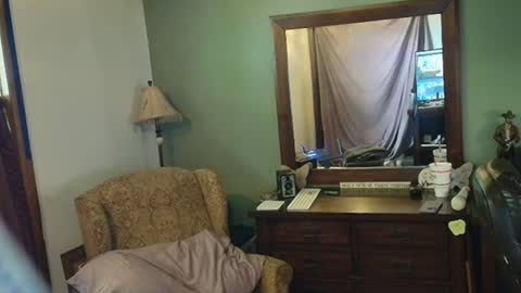 Snapshot of hidden_gold_milf chatting on 28, 10, 2025 hidden_gold_milf online show from 28, 10, 2025