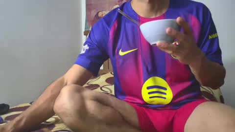 hideonbush online show from 9, 11, 2025