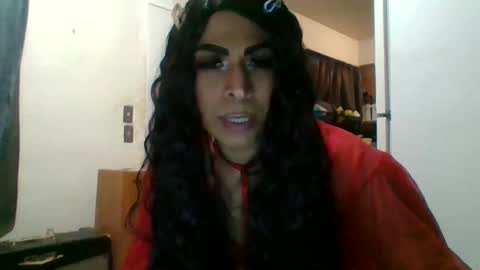 hihheelstranny online show from 18, 1, 2025