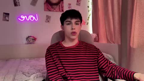 Snapshot of hiidear chatting on 26, 3, 2026 twinkvadusha online show from 26, 3, 2026