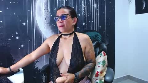 Snapshot of hikaryfire chatting on 31, 5, 2026 hikaryfire online show from 31, 5, 2026