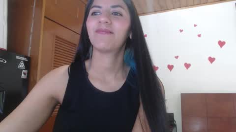 hilaril18 online show from 16, 2, 2025