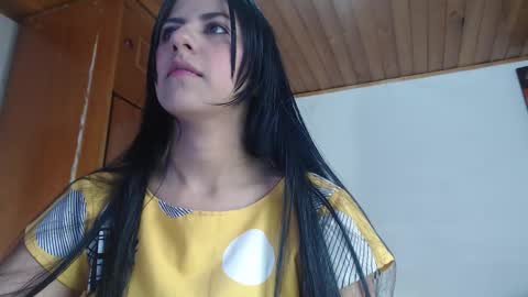 hilaril18 online show from 22, 9, 2025