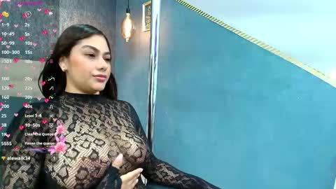 hilary_evanss online show from 12, 5, 2026